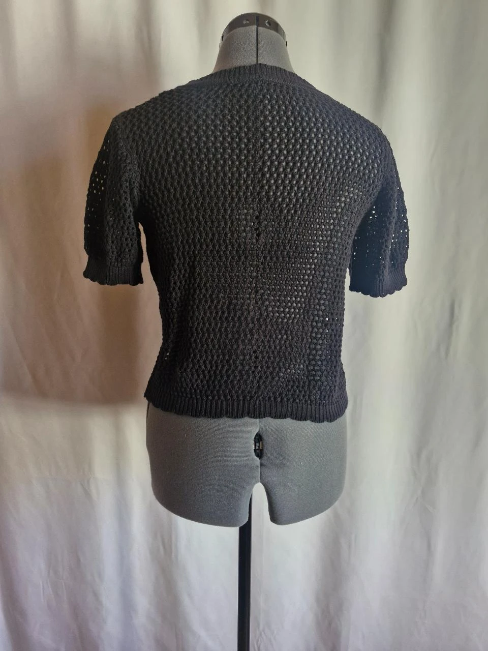 Short-sleeved openwork top for women - Black - Size XS – photo 4